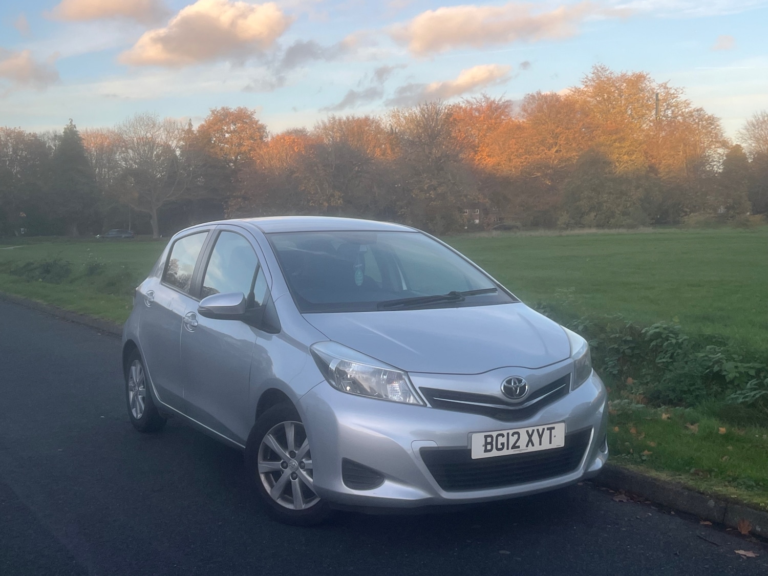 Used Toyota Yaris 2012 for sale - 76931409: Photo 1