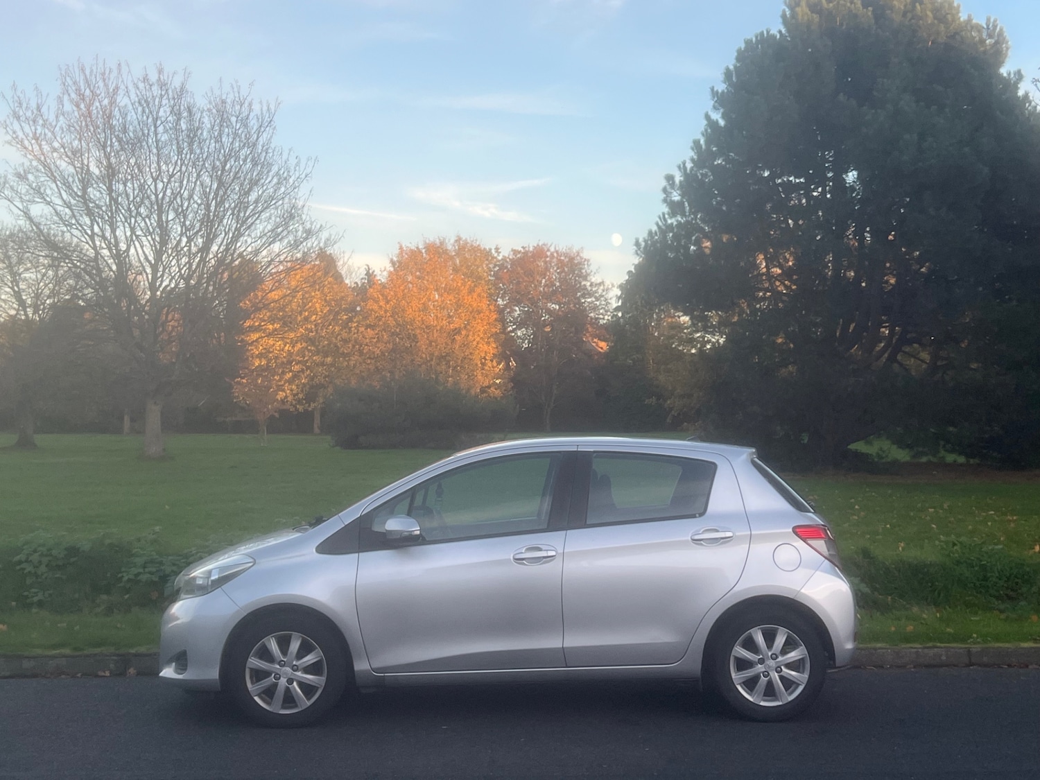 Used Toyota Yaris 2012 for sale - 76931409: Photo 11