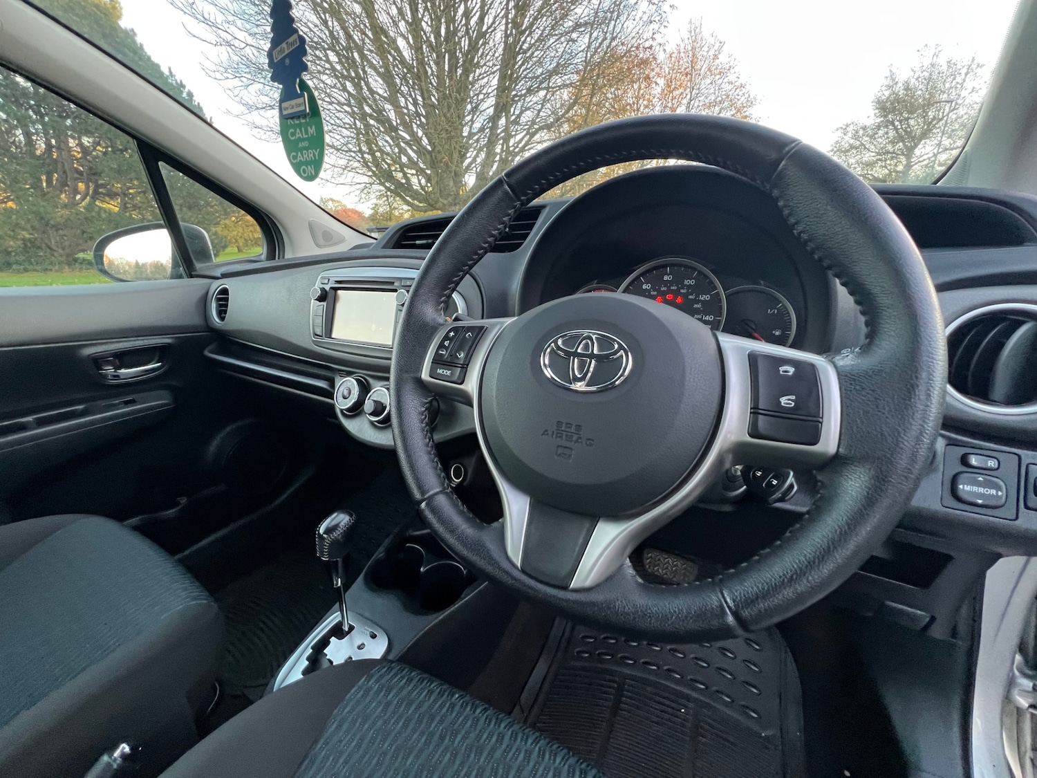 Used Toyota Yaris 2012 for sale - 76931409: Photo 18