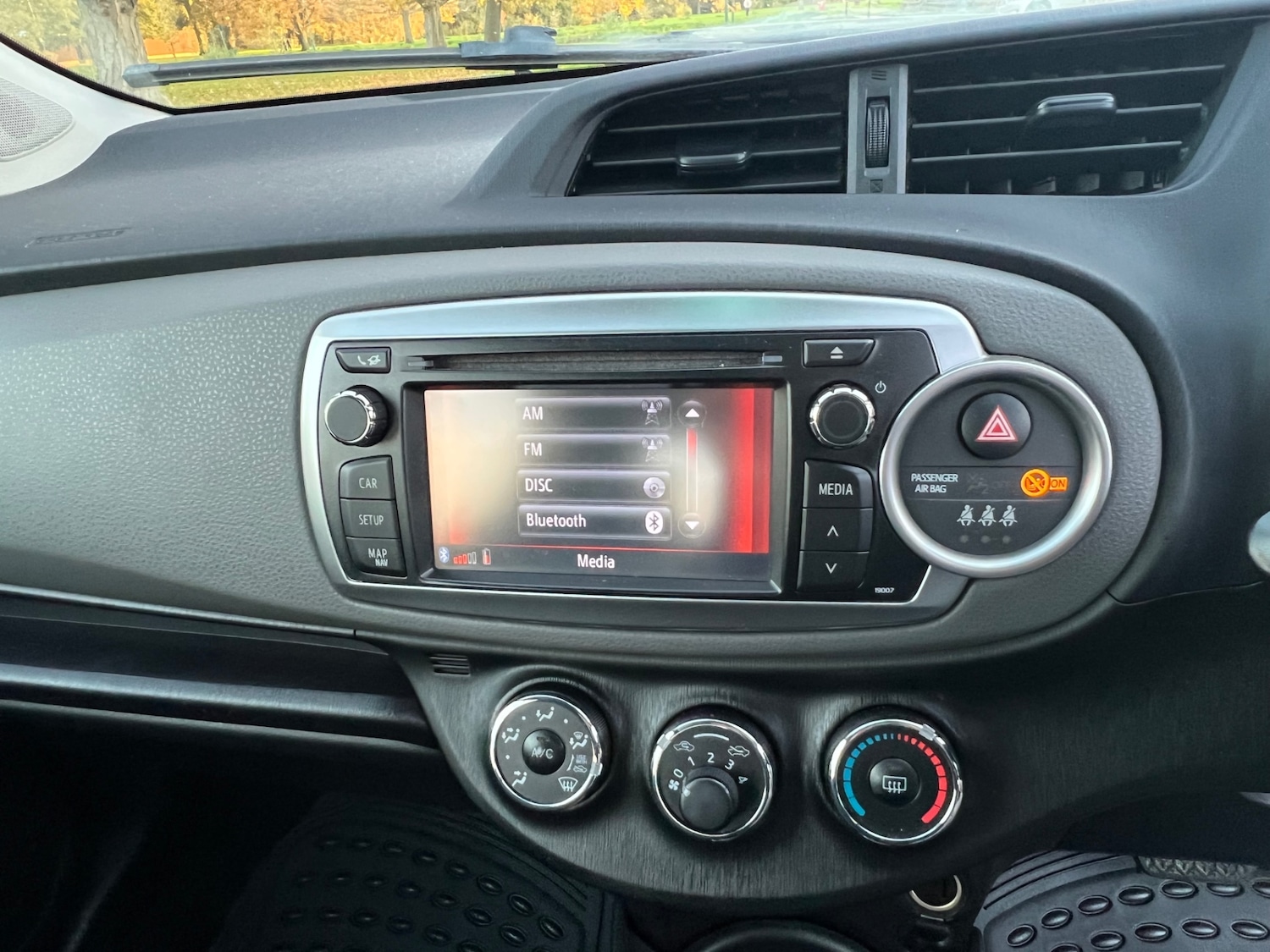 Used Toyota Yaris 2012 for sale - 76931409: Photo 22