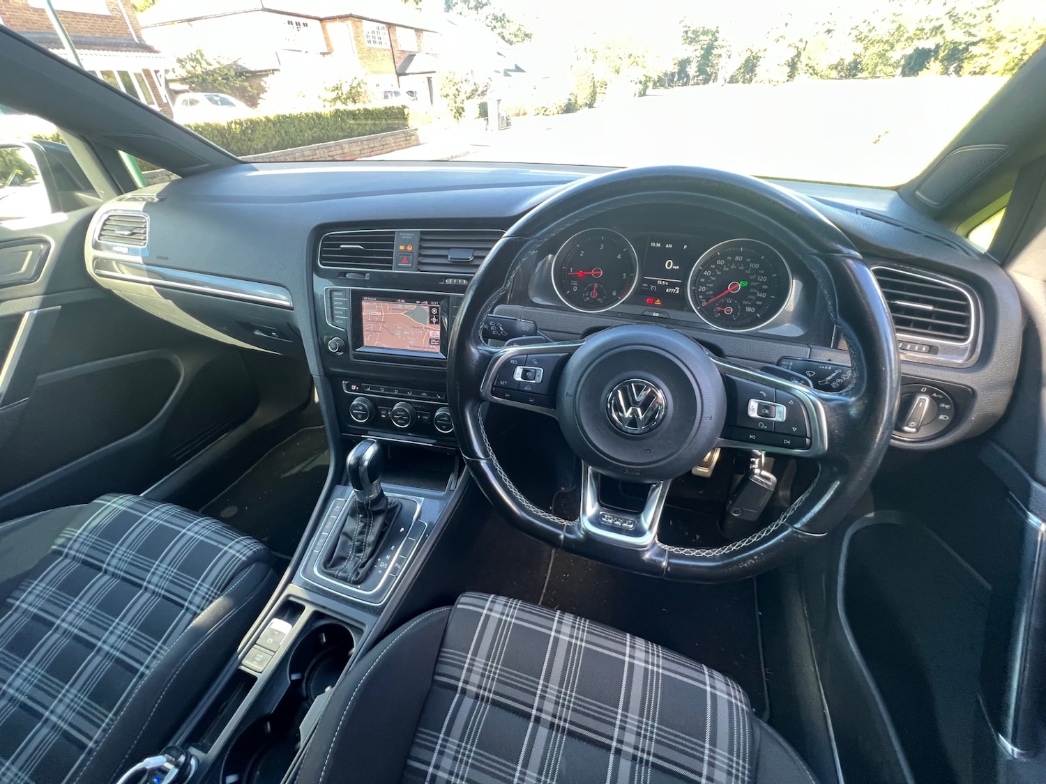 Used Volkswagen Golf 2014 for sale - 76643830: Photo 14