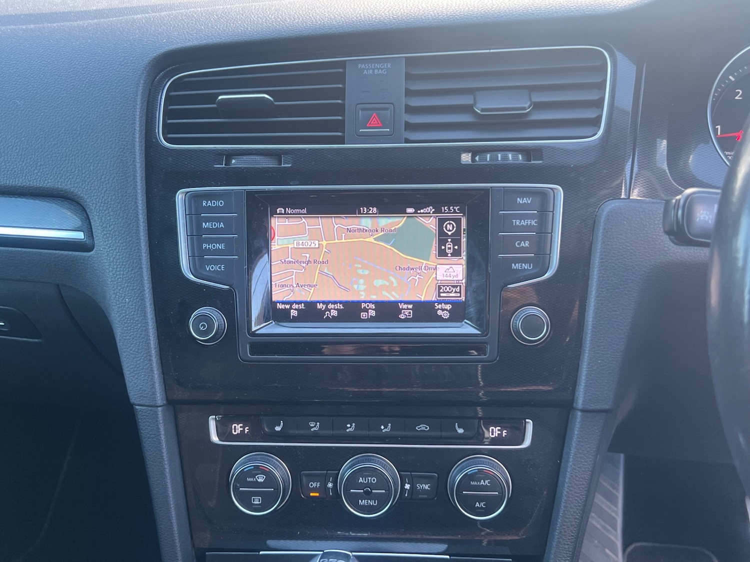 Used Volkswagen Golf 2014 for sale - 76643830: Photo 18