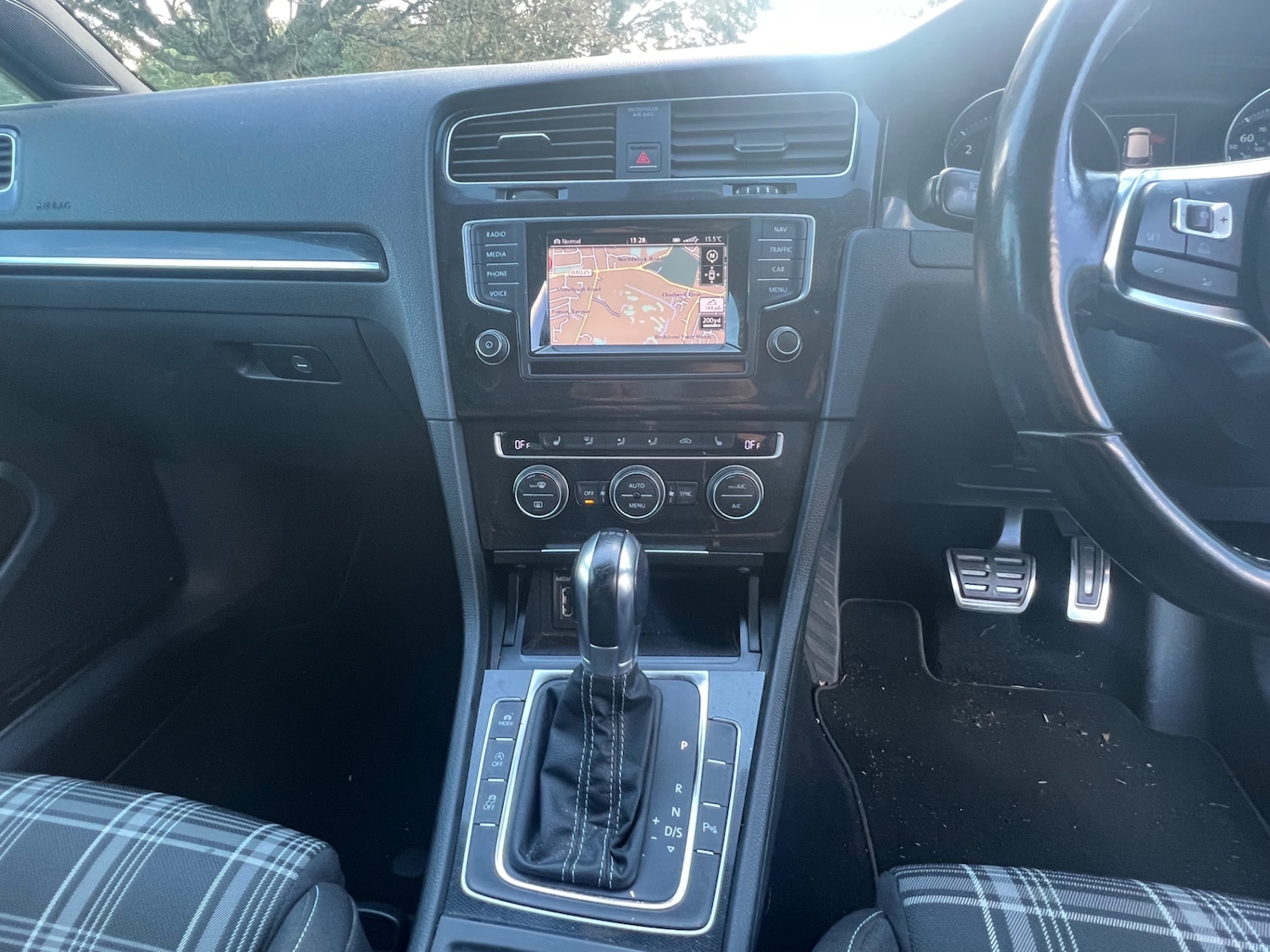 Used Volkswagen Golf 2014 for sale - 76643830: Photo 19