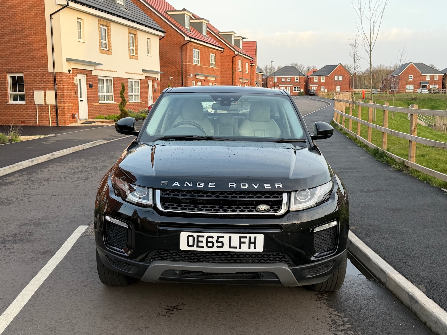 Used Land Rover Range Rover Evoque 2015 for sale - 78046631: Photo 2