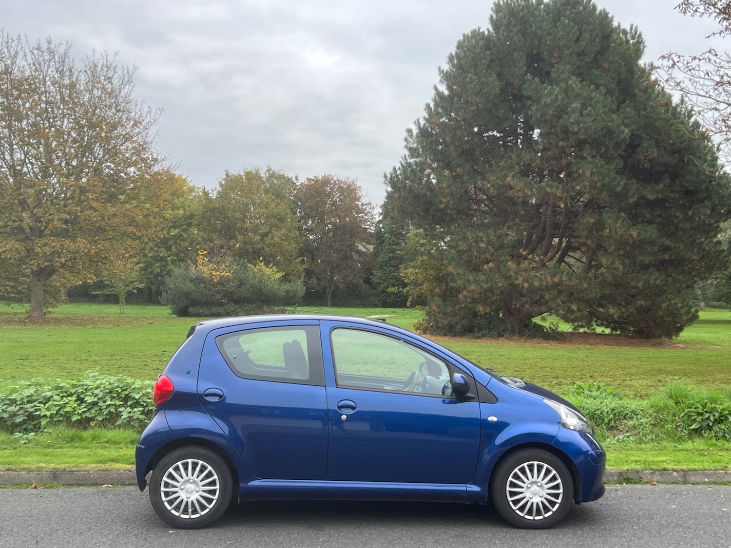 Used Toyota AYGO 2007 for sale - 76294411: Photo 4