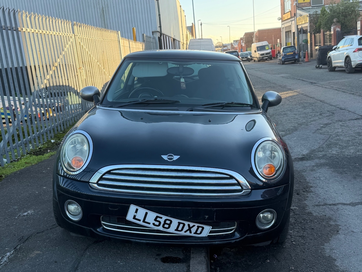 Used MINI Hatch 2008 for sale - 77760235: Photo 2