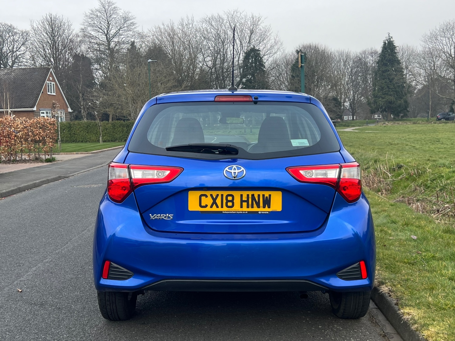 Used Toyota Yaris 2018 for sale - 76987127: Photo 11