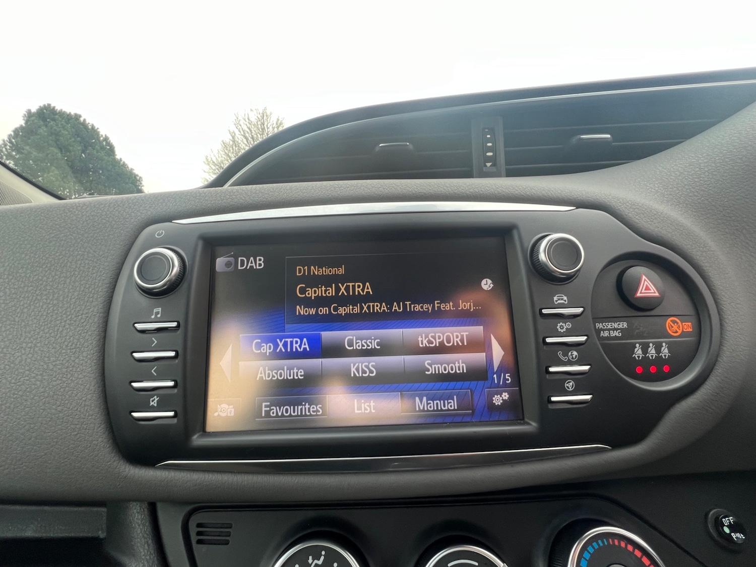 Used Toyota Yaris 2018 for sale - 76987127: Photo 21