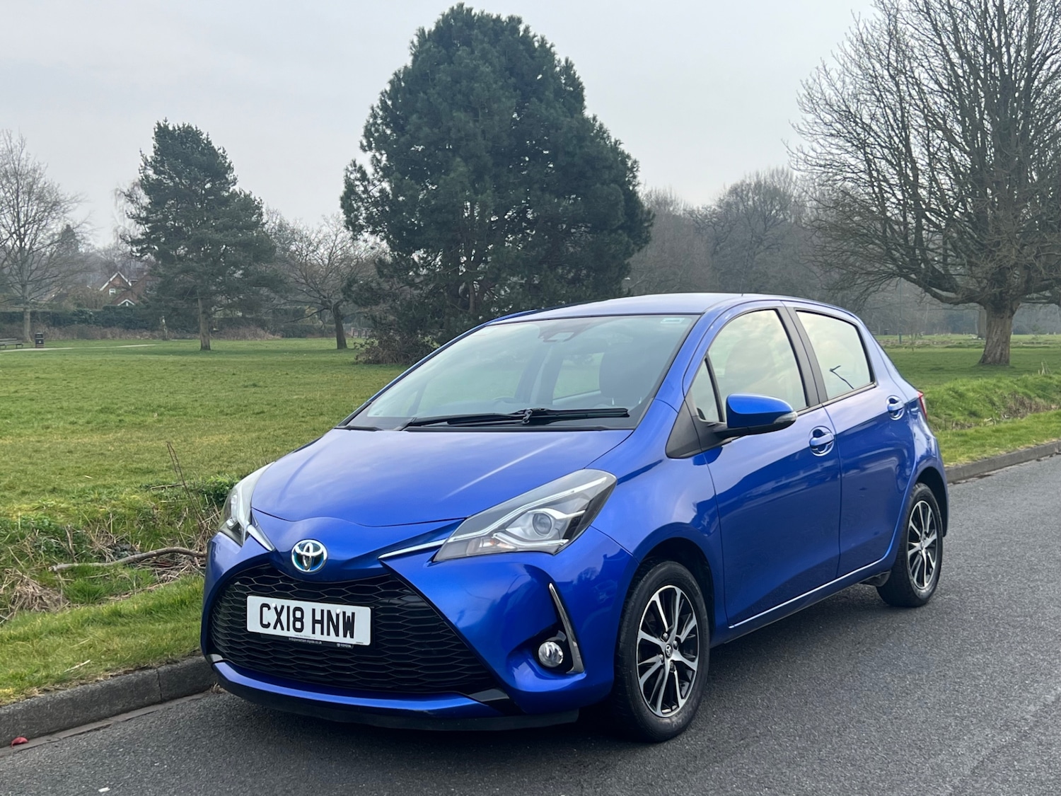 Used Toyota Yaris 2018 for sale - 76987127: Photo 8