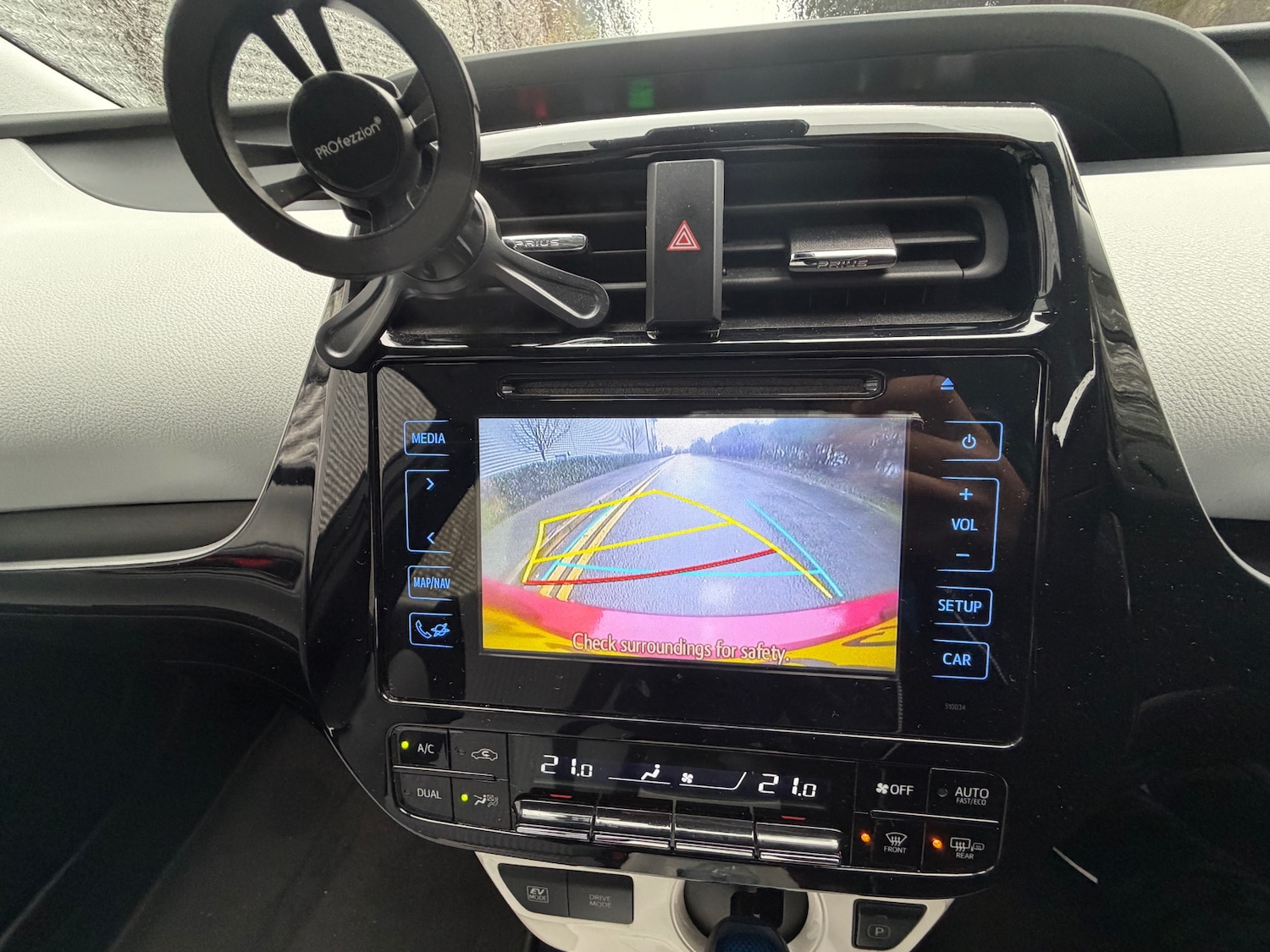 Used Toyota Prius 2018 for sale - 76971184: Photo 8