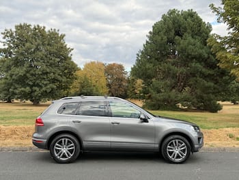 Used Volkswagen Touareg 2015 for sale - 79662652: Photo