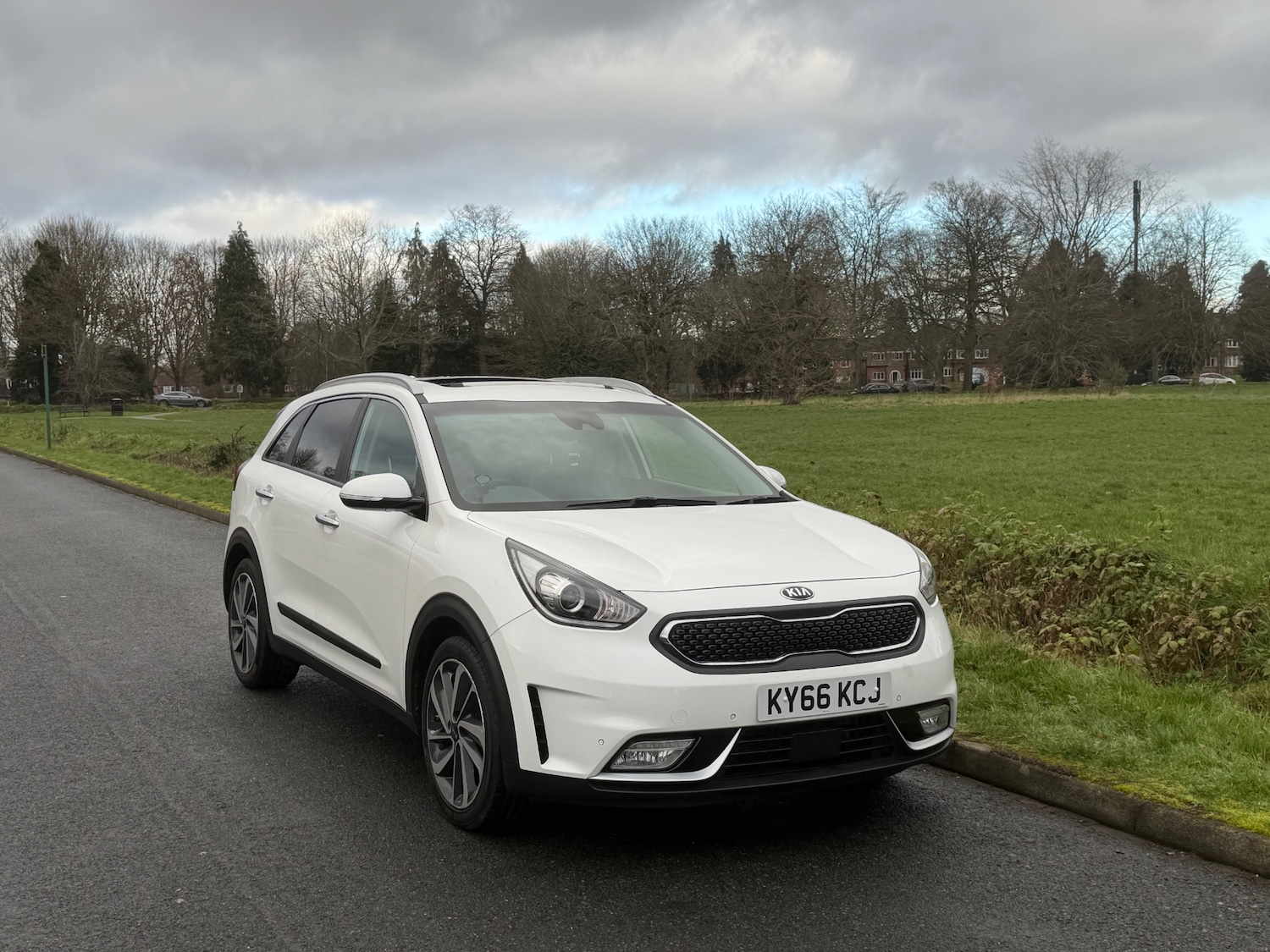 Used Kia Niro 2016 for sale - 77130555: Photo 2