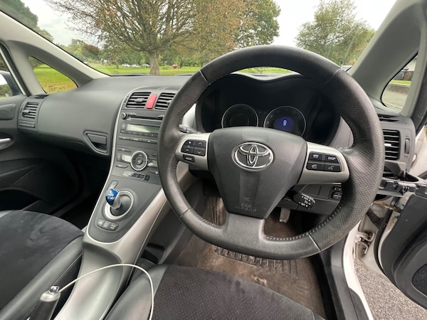 Used Toyota Auris 2010 for sale - 76082830: Photo 15