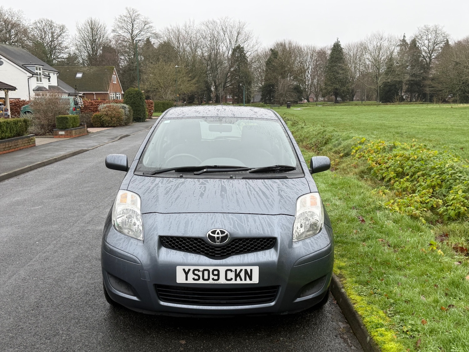 Used Toyota Yaris 2009 for sale - 76980076: Photo 3