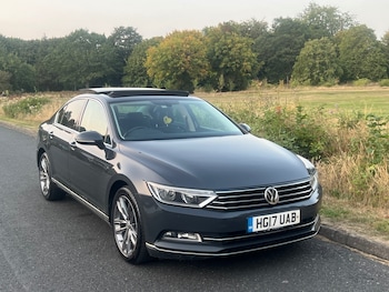 Used Volkswagen Passat 2017 for sale - 75629791: Photo
