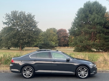 Used Volkswagen Passat 2017 for sale - 75629791: Photo