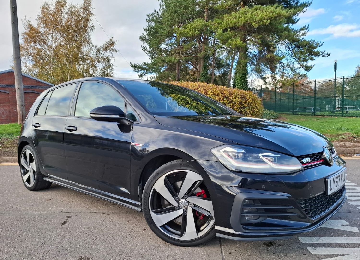 Used Volkswagen Golf 2018 for sale - 76904724: Photo 1