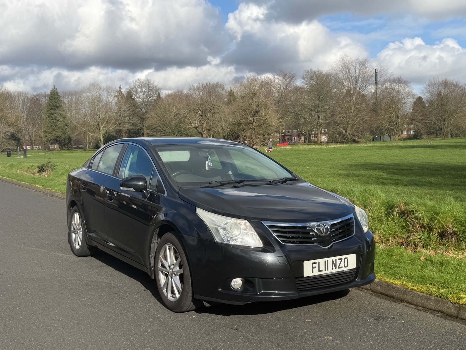 Used Toyota Avensis 2011 for sale - 77704345: Photo 2