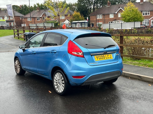 Used Ford Fiesta 2009 for sale - 76165424: Photo 3