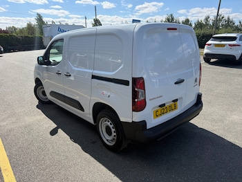 Used Citroen Berlingo 2023 for sale - 79459422: Photo