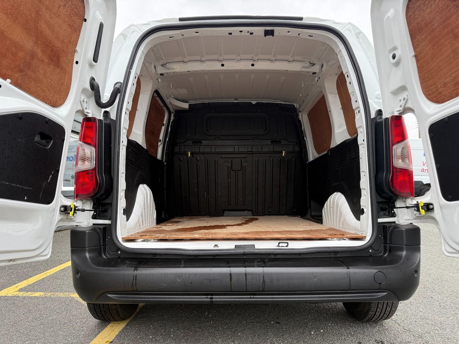 Used Citroen Berlingo 2020 for sale - 76193109: Photo 6