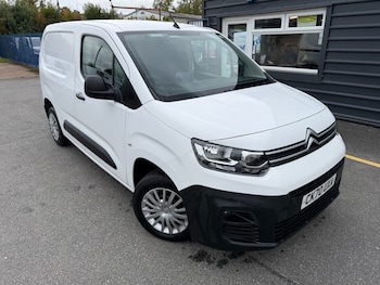 Used Citroen Berlingo 2020 for sale - 76194781: Photo