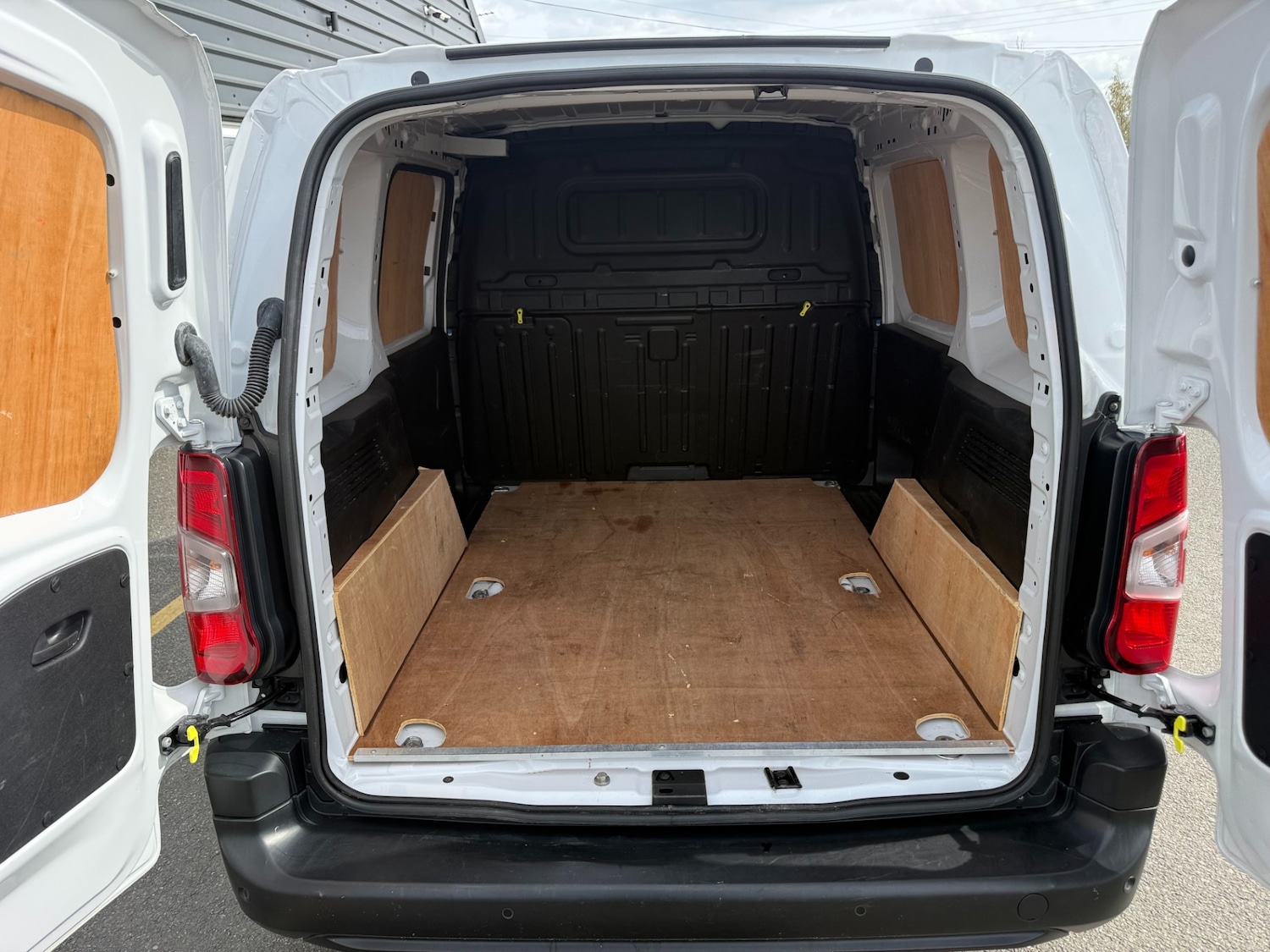 Used Peugeot Partner 2023 for sale - 78198842: Photo 5