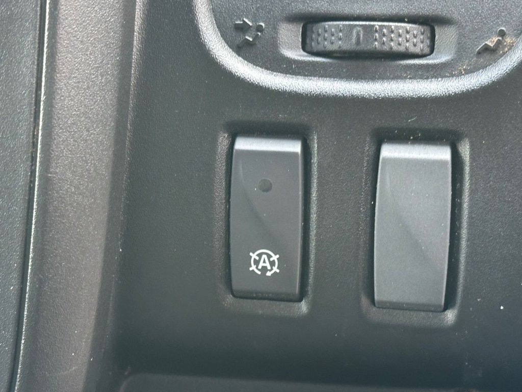 Used Vauxhall Vivaro 2016 for sale - 78083304: Photo 17