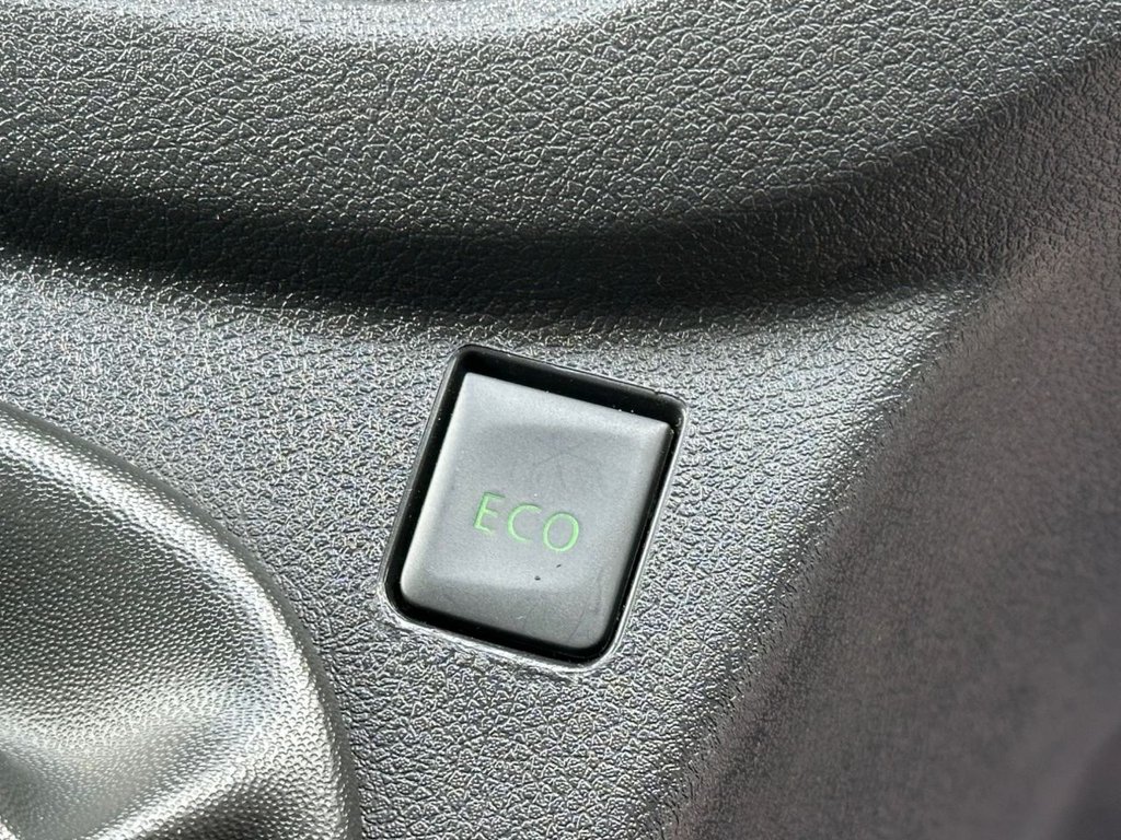 Used Vauxhall Vivaro 2016 for sale - 78083304: Photo 20