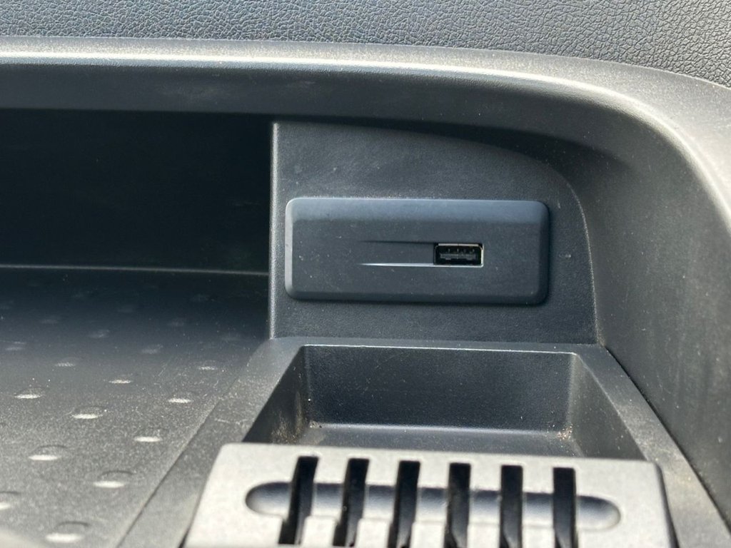 Used Vauxhall Vivaro 2016 for sale - 78083304: Photo 24