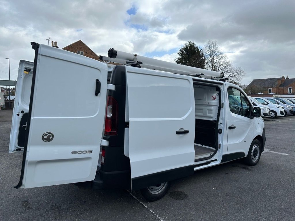 Used Vauxhall Vivaro 2016 for sale - 78083304: Photo 6