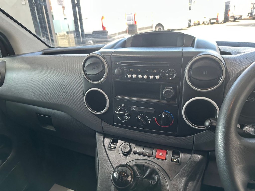 Used Peugeot Partner 2017 for sale - 74184043: Photo 14