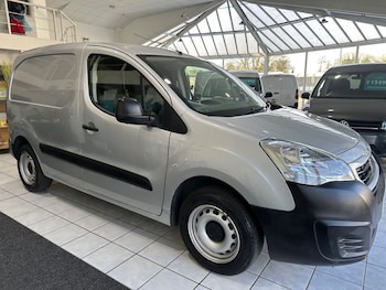 Used Peugeot Partner 2017 for sale - 74184043: Photo