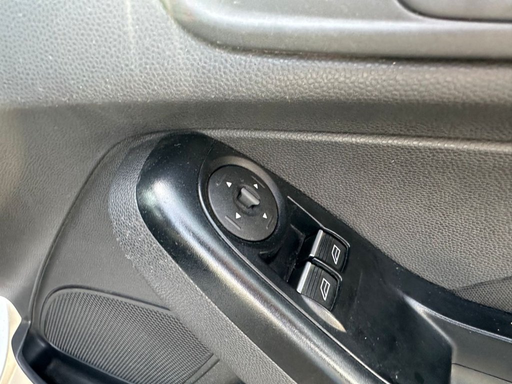 Used Ford Fiesta Van 2016 for sale - 77720017: Photo 19