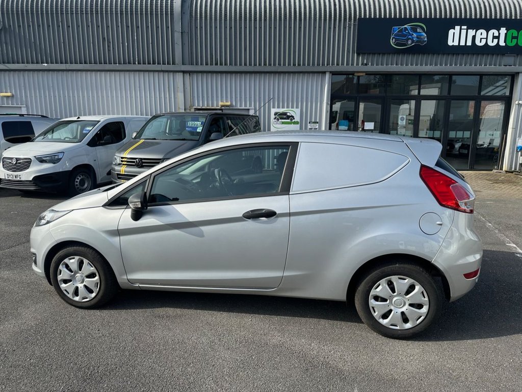 Used Ford Fiesta Van 2016 for sale - 77720017: Photo 4
