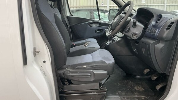 Used Vauxhall Vivaro 2019 for sale - 75122220: Photo 4