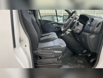 Used Vauxhall Vivaro 2019 for sale - 75122220: Photo