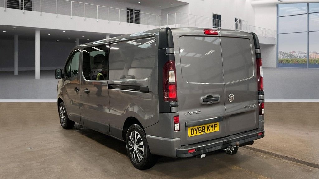 Used Vauxhall Vivaro 2018 for sale - 77165946: Photo 4