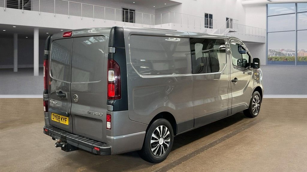 Used Vauxhall Vivaro 2018 for sale - 77165946: Photo 8