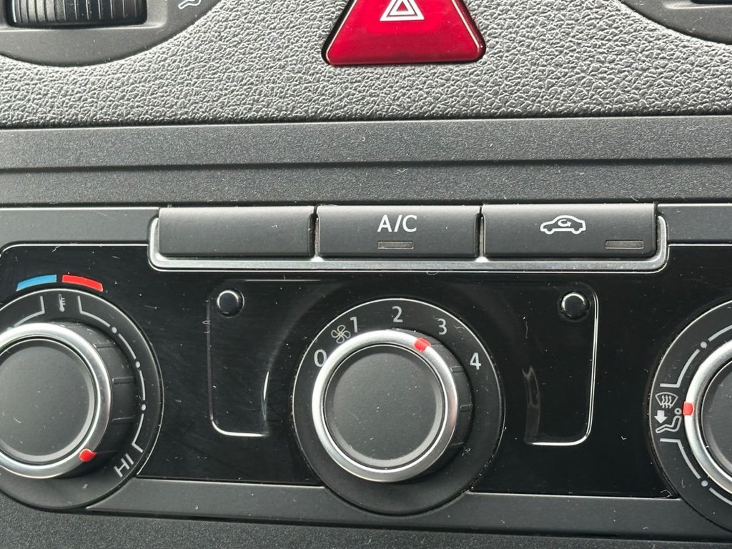 Used Volkswagen Caddy 2015 for sale - 76061797: Photo 14