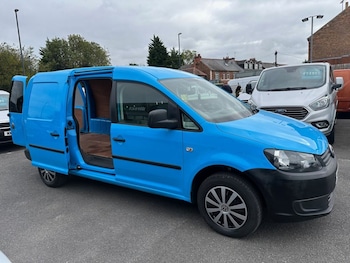Used Volkswagen Caddy 2015 for sale - 76061797: Photo
