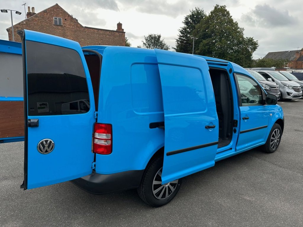 Used Volkswagen Caddy 2015 for sale - 76061797: Photo 5