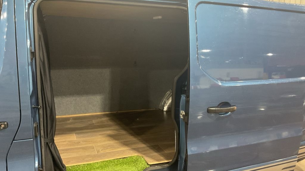 Used Vauxhall Vivaro 2019 for sale - 76670562: Photo 17