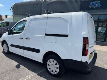 Used Peugeot Partner 2018 for sale - 79334753: Photo