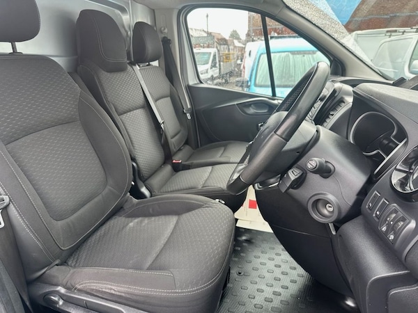 Used Vauxhall Vivaro 2016 for sale - 75630430: Photo 11