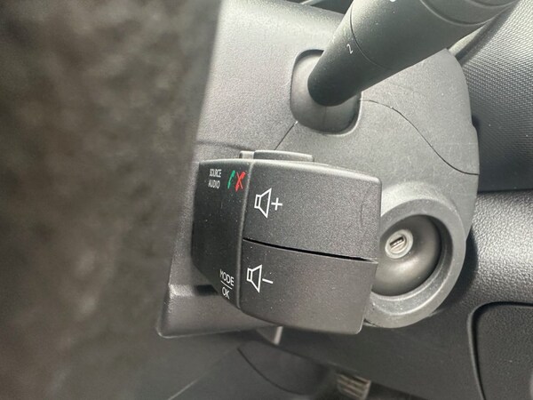 Used Vauxhall Vivaro 2016 for sale - 75630430: Photo 23