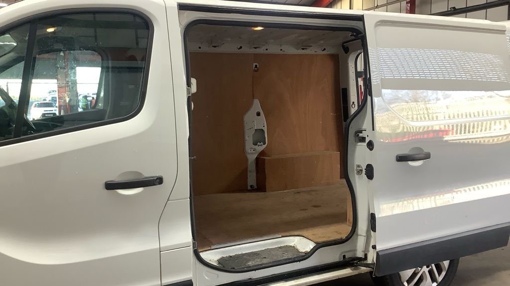 Used Renault Trafic 2017 for sale - 77133276: Photo 11