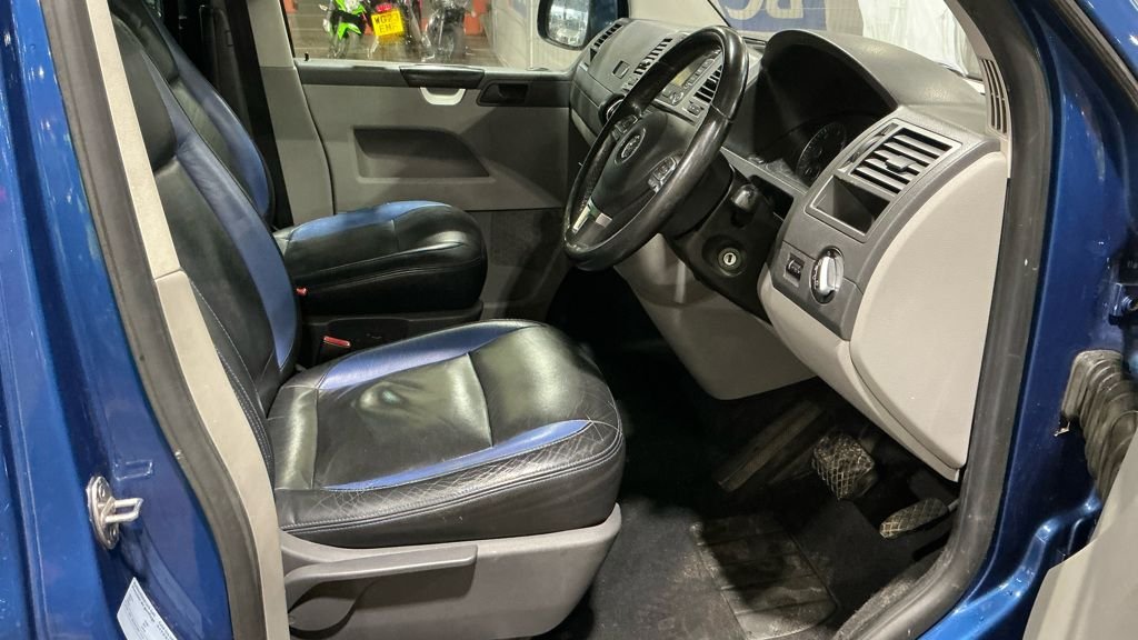 Used Volkswagen Transporter 2014 for sale - 77547572: Photo 12