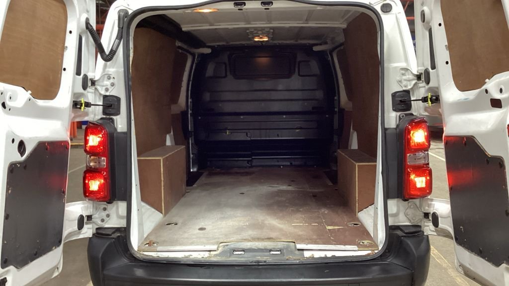 Used Peugeot Expert 2020 for sale - 77139931: Photo 18