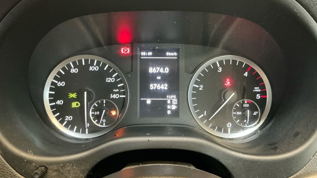 Used Mercedes-Benz Vito 2015 for sale - 76482449: Photo 4